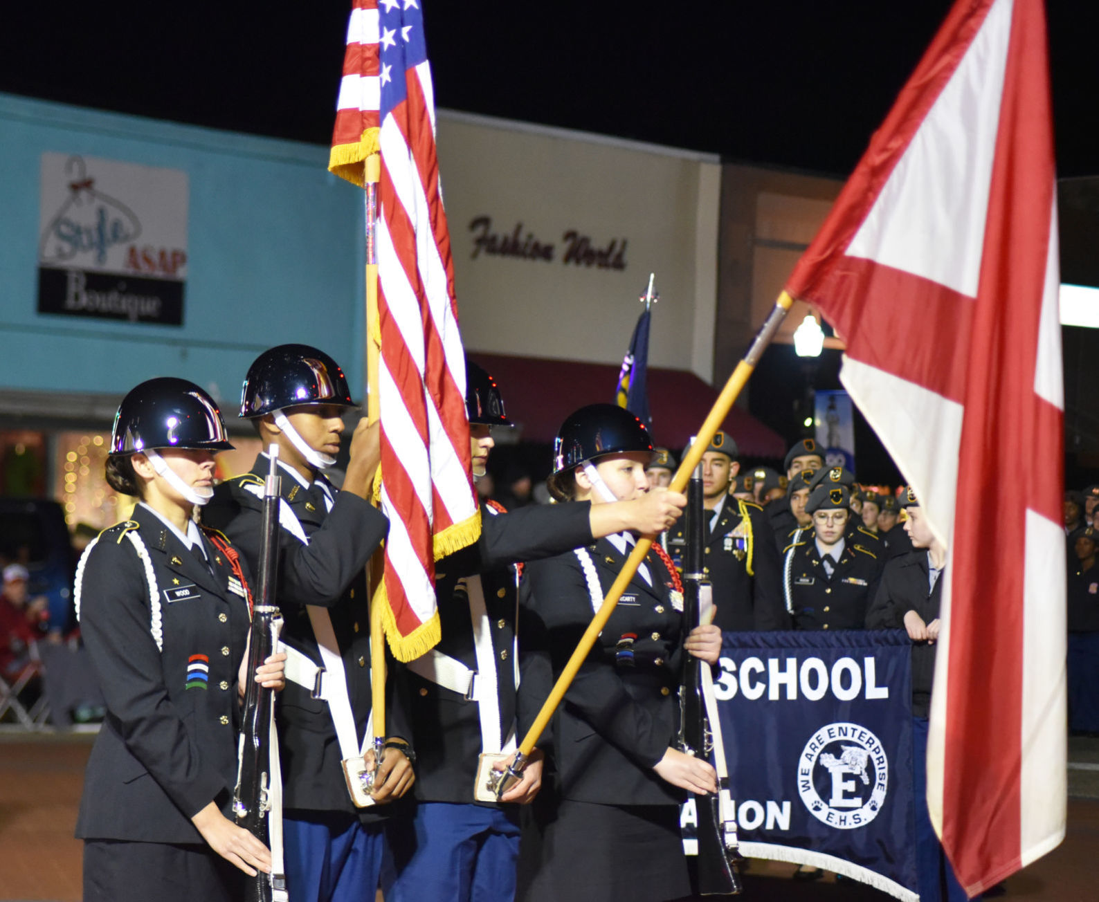 20191205_ent_parade_p6